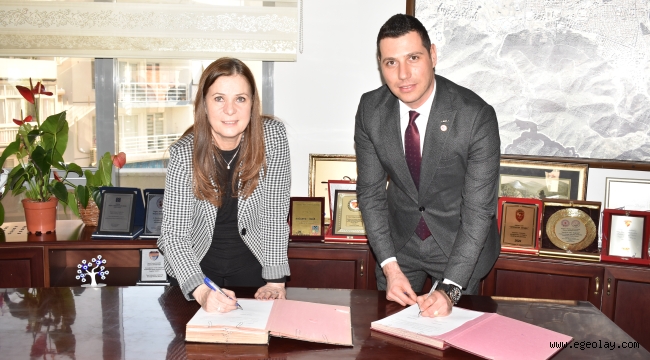 Balçova'da Memurlarla toplu sözleşme imzalandı 
