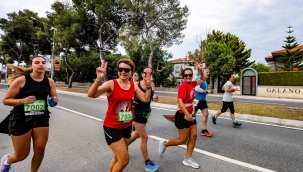 Ege'nin incisi Çeşme Salomon Yarı Maratonu'na ikinci kez ev sahipliği yapmaya hazır