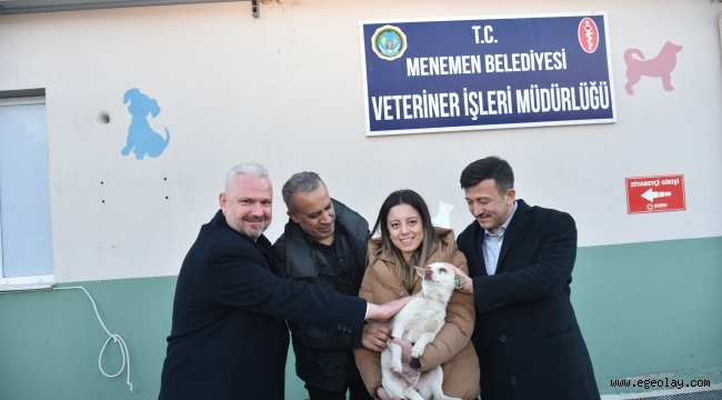 Hamza Dağ ve ünlü sanatçı Haluk Levent, Tarım ve Orman eski Bakan Yardımcısı Fatih Metin ile Menemen Geçici Hayvan Bakımevi ve Rehabilitasyon Merkezi'ne ziyaret