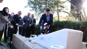 İzmir Büyükşehir Belediye Başkan Adayı Dağ'dan Piriştina'nın mezarına ve Kocaoğlu'na ziyaret