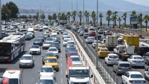 İzmir'de trafiğe kayıtlı araç sayısı 2023 yılı itibarıyla 1 milyon 798 bin 709 oldu 