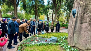 AK Parti Karşıyaka Adayı Çiftçioğlundan İlk ziyaret Zübeyde Ana ve Büyük Başkan Zühtü Işıl'a 