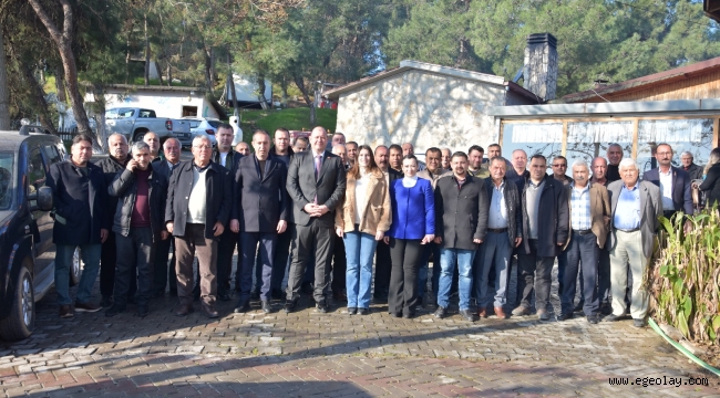 CHP'li Çiçek Yol Arkadaşı Muhtarlarla Buluştu