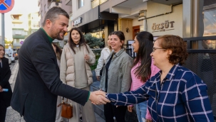 CHP'li Duman Buca'nın kalbinde esnafla buluştu 