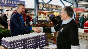 CHP'li Duman Bucalı pazarcılarla buluştu 