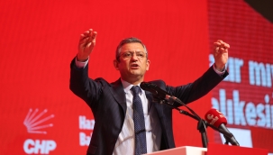CHP Lideri Özel Balıkesir'de Konuştu: "Ahmet Akın Gelirse Adalet, Refah ve Adalet Gelecek"