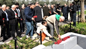Hocalı Şehitleri Bornova'da anıldı 