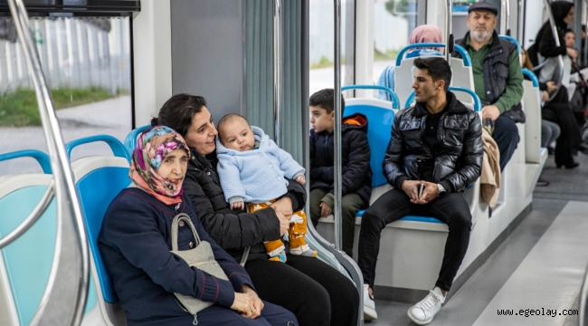 İzmirliler Çiğli Tramvayı'nı çok sevdi 