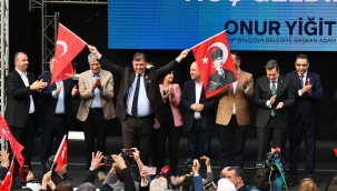 Başkan Tugay'a sahada büyük destek 