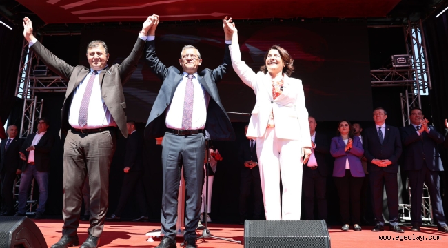 CHP Genel Başkanı Özel: İzmir'e kayyum atamaya çalışıyor 