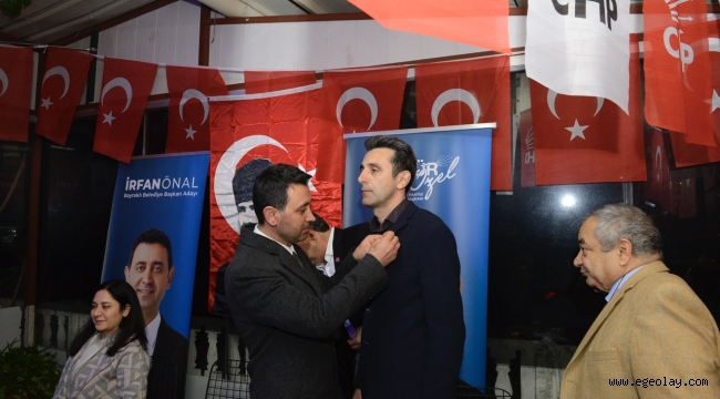 Memleket Partisi'den CHP'ye geçtiler... Rozetlerini İrfan Önal taktı 