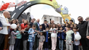 Türkiye'nin en büyük Tematik Çocuk Köyü Menemen'de açıldı