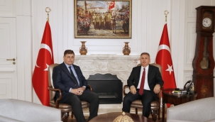 Başkan Cemil Tugay'dan İzmir Valisi Elban'a ziyaret 