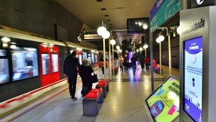 İzmir Metrosu ve Konak Tramvayı'na Maraton İzmir düzenlemesi 