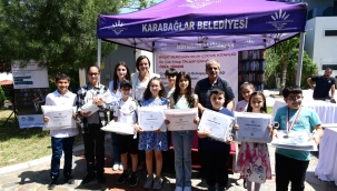 Başkan Kınay çocuklardan söz aldı: Okumaktan ve yazmaktan vazgeçmeyin 