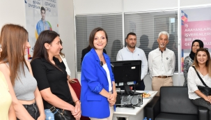 Başkan Kınay sözünü tuttu: Karabağlar'da işsizlikle mücadelede yeni dönem başladı 