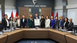 CHP Lideri Özel Kadın Kolları Genel Başkanı Nazlıaka İle Birlikte 29 Ekim Kadınları Derneği Yöneticileri İle Buluştu