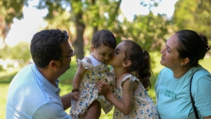 Aile ve Sosyal Hizmetler Bakanı Mahinur Özdemir Göktaş:"Herkesi bir çocuğun hayatını tümden değiştirecek bir dokunuşla koruyucu aile olmaya davet ediyorum." 