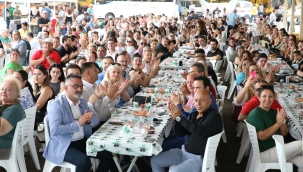 Başkan Ünsal ve yüzlerce emekçi bayram sofrasını paylaştı 