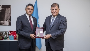 Başkan Tugay Aliağa'da koordinasyon toplantısı yaptı "Bu kentin kronikleşmiş sorunlarını çözmek istiyoruz" 