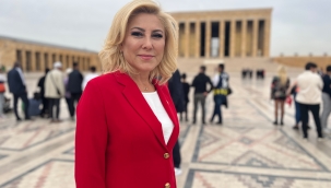 AK Partili Şebnem Bursalı'dan 30 Ağustos Mesajı