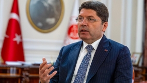 Bakan Tunç: Bir çocuğa sebebi ne olursa olsun fiziksel şiddet uygulanması asla kabul edilemez 