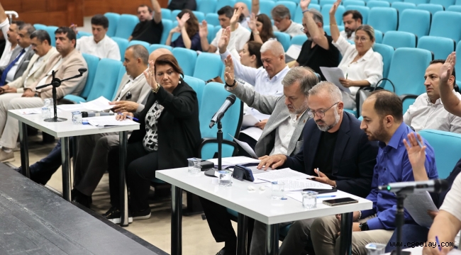 Konak Belediye Meclisi yoğun gündemle toplandı