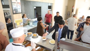 Bayraklı'da üçüncü kent lokantası açıldı 