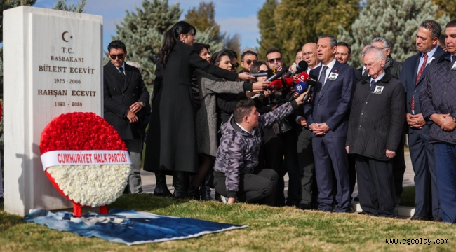 CHP Genel Başkanı Özgür Özel: "Ecevit, Dünya Siyasetine Damga Vurmuş Örnek Bir Devlet Adamıdır"