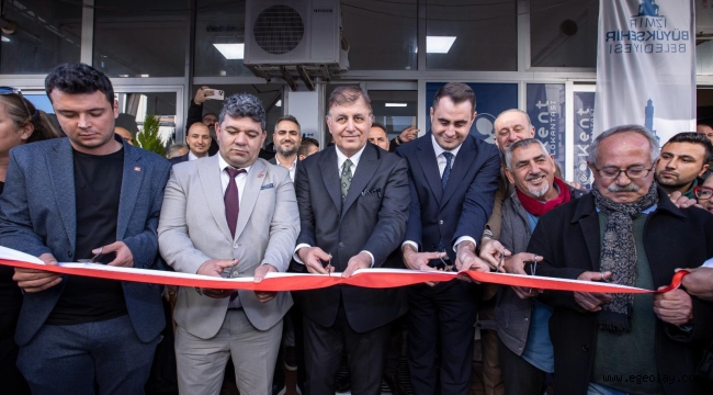 Başkan Tugay kurdeleyi kesti, tanzim satış mağazalarının müjdesini verdi