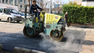Bayraklı'da asfalt çalışmaları sürüyor 