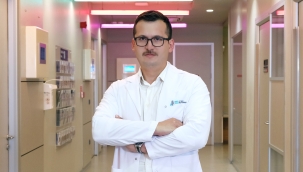 Uzun süre oturuyorsanız dikkat! Sakrum ağrısı günlük yaşamınızı etkileyebilir… 