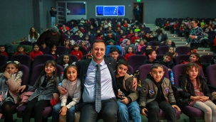Başkan Eşki'den miniklere sinema müjdesi 