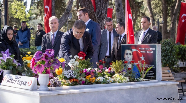 Çanakkale Zaferi'nin 110'uncu yıl dönümü Kadifekale Şehitliği'nde duygulandıran tören 