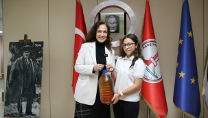 Karşıyakalı çocuklar geri dönüşüme teşvik ediliyor 