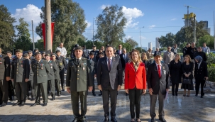 Konak Çanakkale şehitlerini andı 