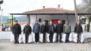 Urla Belediyesinden çiftçiye tohum desteği