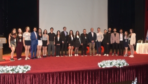 Akademisyenler İZDO Öğrenci Kongresi'nde Buluştu 