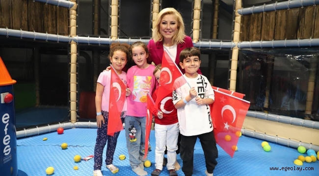 Bursalı Çocukların Bayramını Kutladı: "Egemenlik Milletin, Gelecek Çocuklarımızındır"