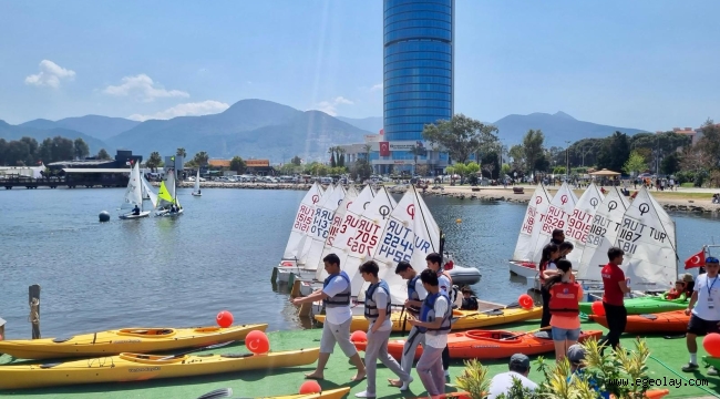 İzmir Büyükşehir Belediyesi çocukları Su Sporları Şenliği'nde buluşturdu 