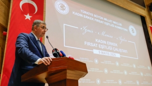 Başkan Tugay, Kadın Erkek Fırsat Eşitliği Çalıştayı’nda konuştu “Toplumsal cinsiyet eşitliğiyle ilgili kararlı adımlar atıyoruz”