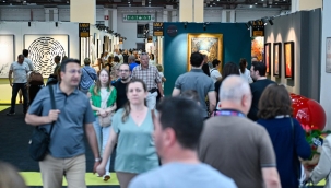 İzmir’de sanat ve antika fuarına yoğun ilgi 