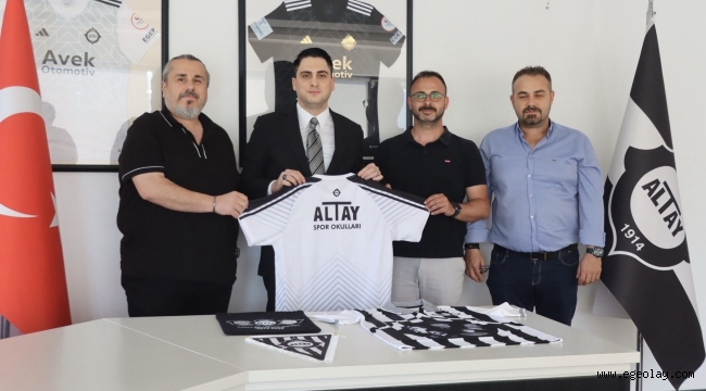 Ülkü Ocakları İzmir İl Başkanlığı ve Altay Spor Kulübü İş Birliği!
