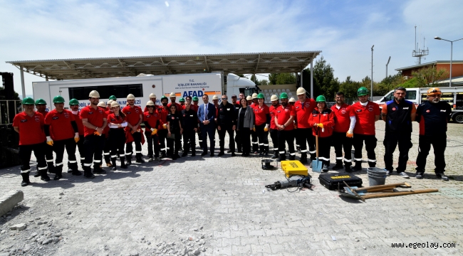 Bornova Belediyesi'nin ilk arama kurtarma ekibi göreve hazır 