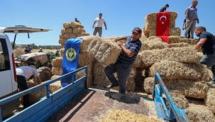 Buca Belediyesi’nden hayvancılık yapan köylülere saman balyası desteği 