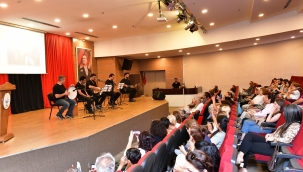 Çiğli'de Ahmed Arif'e vefa: Şiirlerle, türkülerle anıldı 