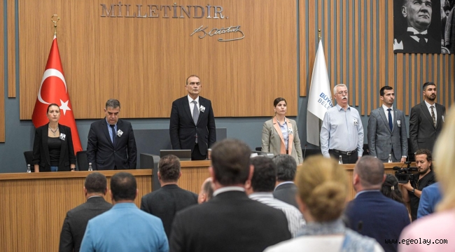 İzmir Büyükşehir Belediyesi Meclisi'nde merhum başkan Ferdi Zeyrek anıldı "Ferdi Başkan kalbimizde"