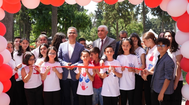 İzmir'de Küçük Eller Güçlü Kalemler" Kitap Fuarı Coşkuyla Açıldı 