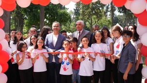 İzmir'de Küçük Eller Güçlü Kalemler" Kitap Fuarı Coşkuyla Açıldı 