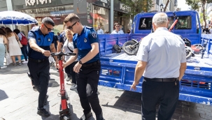 Karşıyaka'da Yaya yollarında scooter ve motora geçit yok